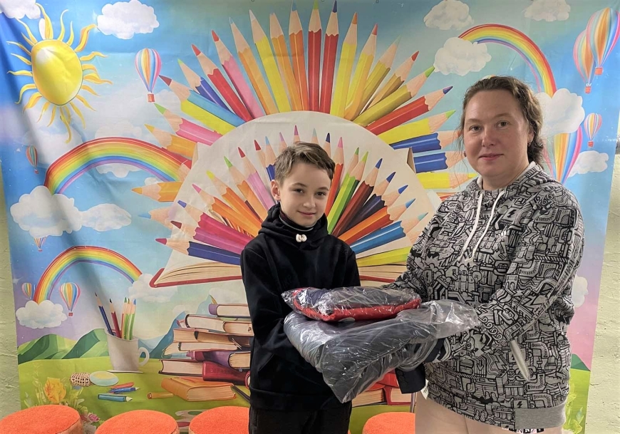 Шкільні та спортивні костюми для нікопольських дітей, що потребують підтримки