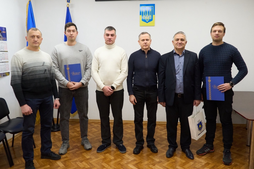 Працівників енергетичної сфери Нікополя привітали з нагоди професійного свята