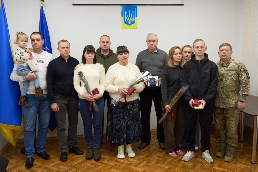 Полеглих воїнів Нікополя відзначено державними нагородами