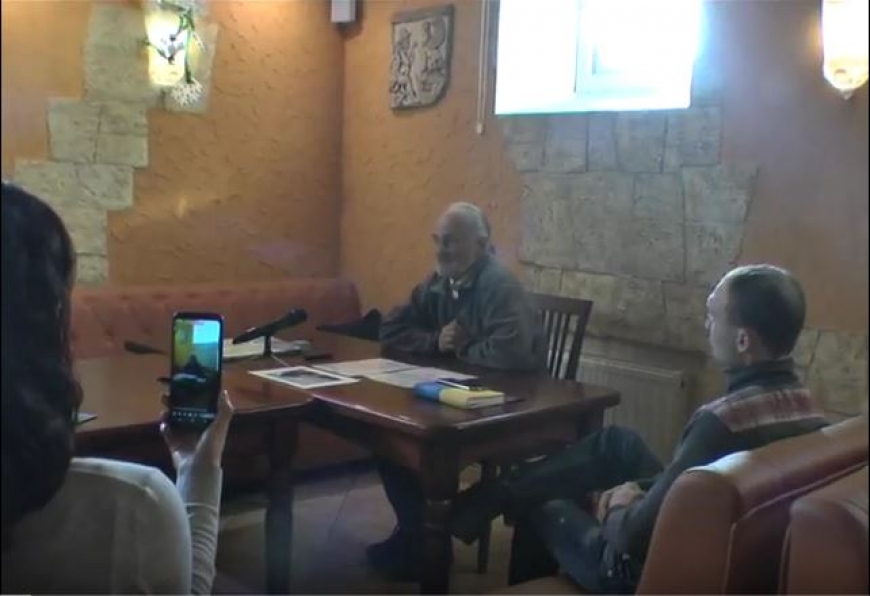 Нікопольські журналісти зустрілися з професійним мандрівником