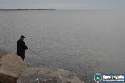 На Каховському водосховищі діє заборона на риболовлю