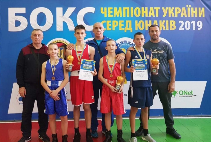 Нікопольські боксери стали чемпіонами!