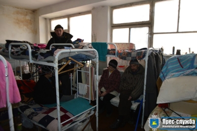 У Нікополі продовжує працювати притулок для безхатченків